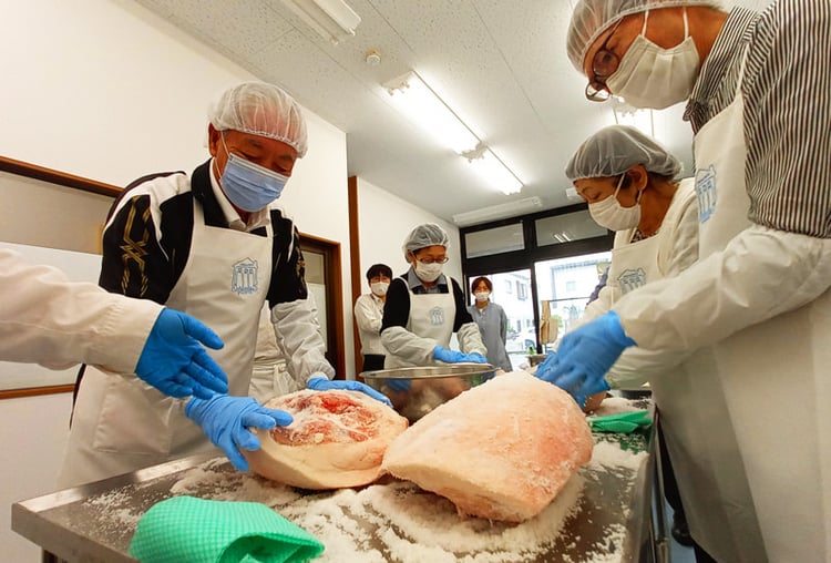 関西で唯一の生ハムづくりが体験できる場所